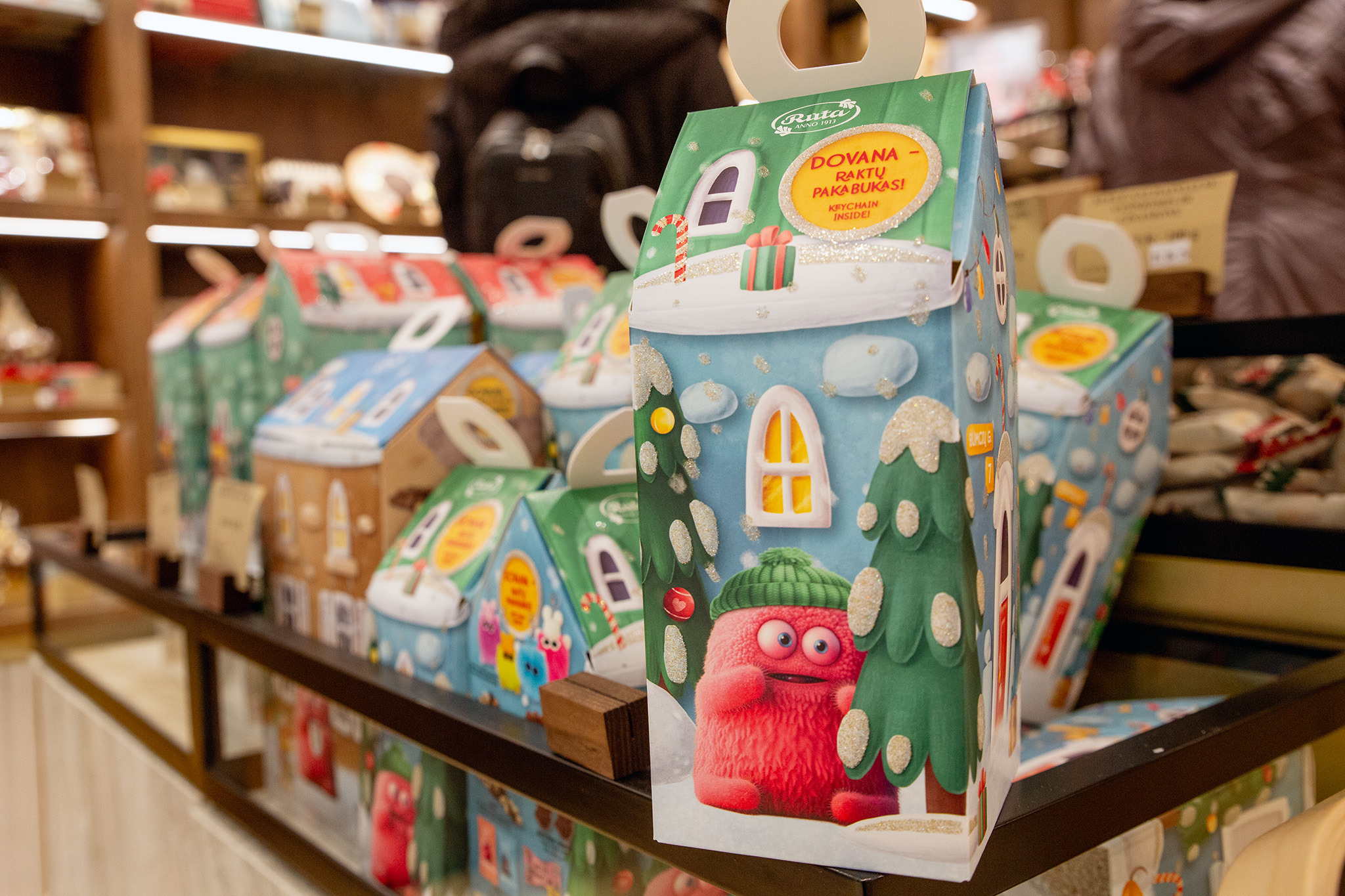 CUP_Kalediniams stalui_naujiena_20251212_14